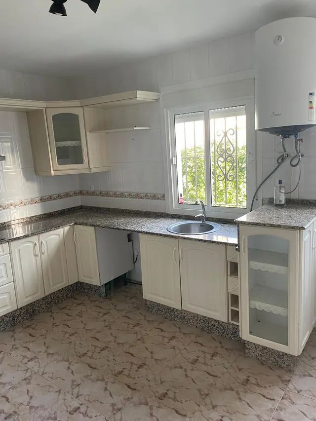 VENTA DE CHALET SEGREGADO EN LA DEHESILLA — 28