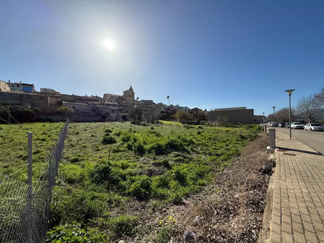 ️ SOLAR URBANO DE 446M EN MONTUÏRI: LICENCIA RÁPIDA - foto 2