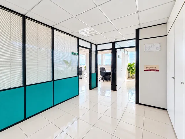 Oficina reformada en la 10.ª planta – Drassanes, Barcelona - foto 3