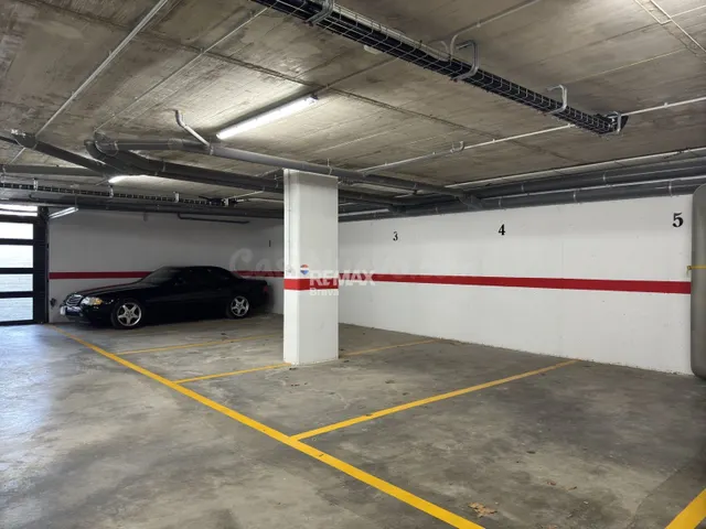 Roses, Santa Margarita · Plaza de parking en venta en edific