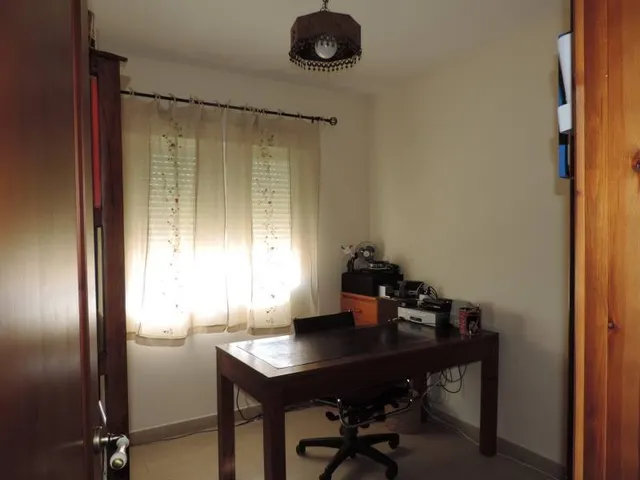 chalet en zona del colegio elians — 28