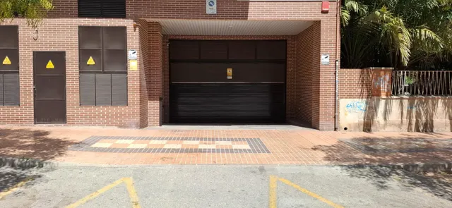 PLAZA DE GARAJE EN ALAMEDA. EDF. FERROVIAL — 2
