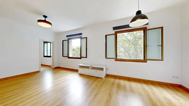 LUZ, SOL Y VISTAS DESPEJADAS EN UNA VIVIENDA EXTERIOR JUNTO A POBLENOU Y DIAGONAL MAR — 43