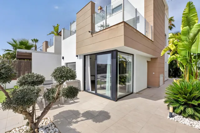 Villa 3 habitaciones 178m² en venta - EL RASO — 44