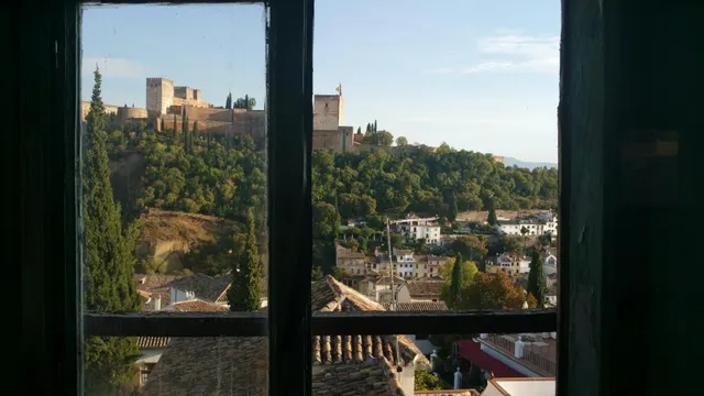 CASA CON VISTAS PANORÁMICAS A LA ALHAMBRA — 6