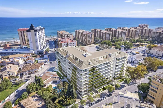 Fuengirola - Primera Planta de lujo - 3 dormitorios - garaje - trastero - piscina - spa — 25