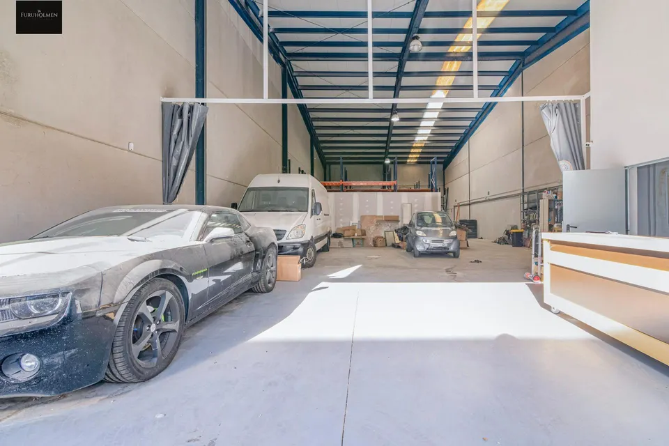 NAVE INDUSTRIAL