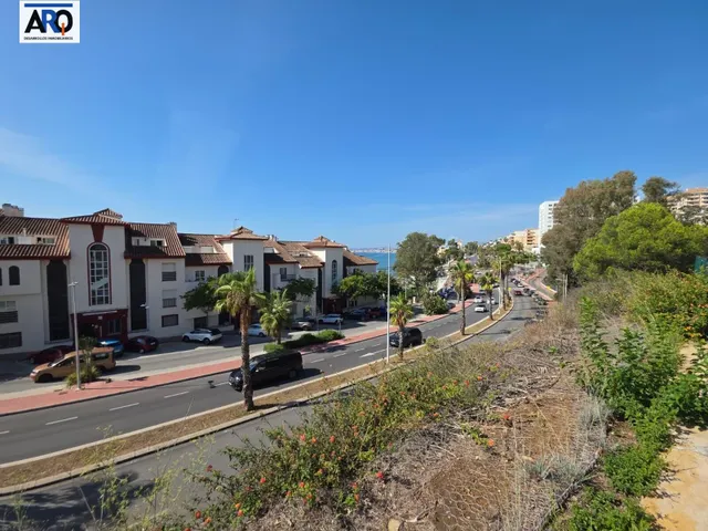 Oportunidad en Benalmádena Costa: 1 dormitorio cerca del mar — 28