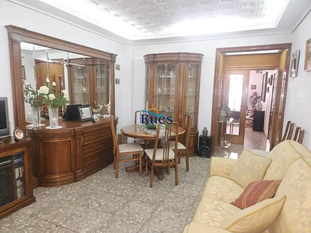 CASA EN BUEN ESTADO CENTRICA, EN CASTELLON DE LA PLANA — 7
