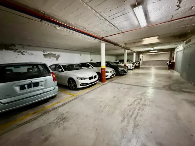 EXCLUSIVA - AMPLIO PISO CON BONITA TERRAZA EN EXCELENTE ZONA - CERCA HOTEL BALI — 25