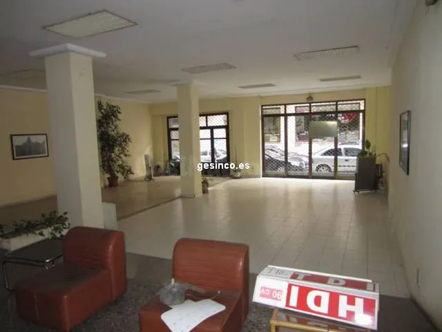 LOCAL COMERCIAL CÉNTRICO — 5