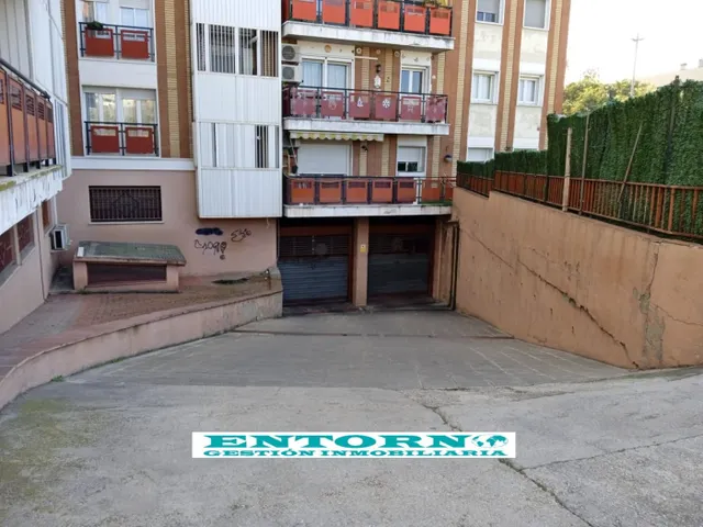 ¡¡ PLAZA DE GARAJE PARA COCHE EN ZONA SUPECO !!