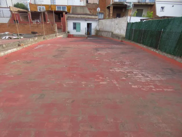 Local para reformar con muchas posibilidades en Malgrat de Mar — 10
