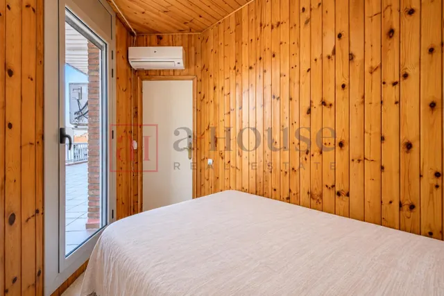 Ático esquinero con terraza de 125m2 y vistas panorámicas a toda Barcelona en sant antoni — 27