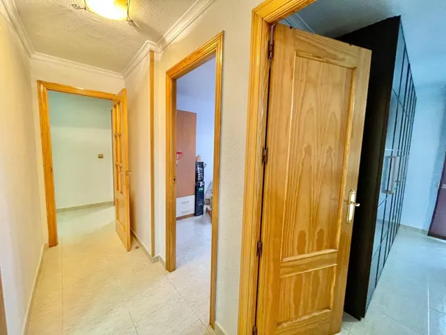 Piso exterior de 3 dormitorios en Miralbaida – Listo para entrar a vivir — 16