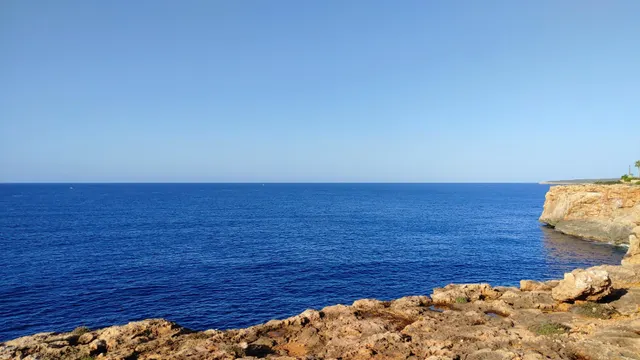 Solar en primera línea de mar con vistas espectaculares — 12