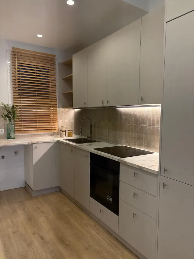 Piso reformado con 2 dormitorios y mobiliario a estrenar en el Raval, Barcelona — 30