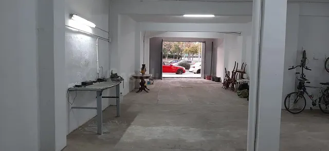 Interesante local para almacén, parking o cualquier activida - foto 5