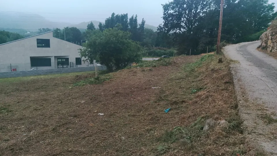 Solar urbano de 409 m2