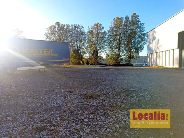 Solar con +3500m² videovigilado en Polanco - foto 4