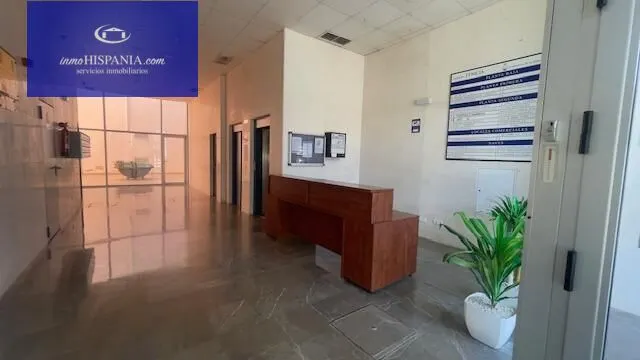Se vende o alquila local totalmente diafano en Zona Franca — 3