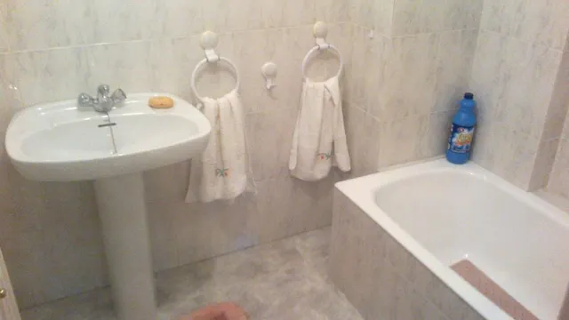 VENTA DE PISO  EN VEGA DE ESPINAREDA — 11