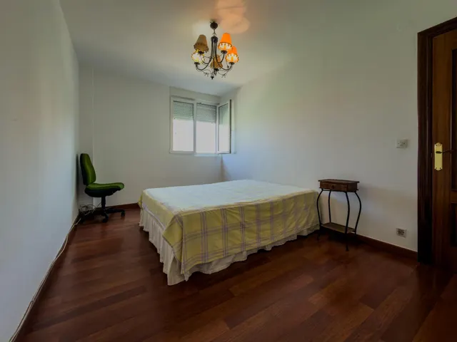 Piso con terraza a la venta en Fernando de Los Rios. — 25