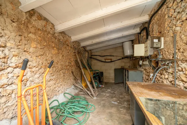 Finca rústica con 3 dormitorios, piscina y múltiples posibilidades en Inca. — 41