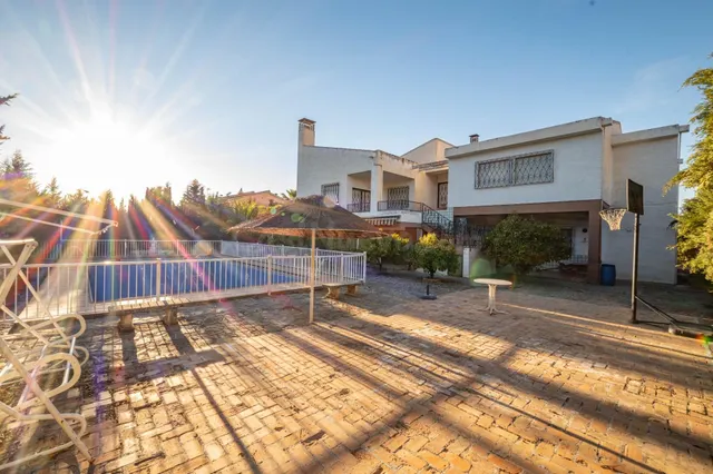 Chalet 6 habitaciones 357m² en venta - Área de Granada