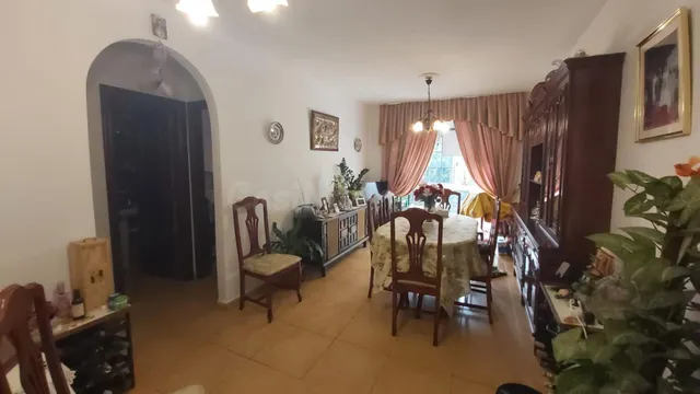 Piso amplio con garaje en Realejo Alto - foto 4