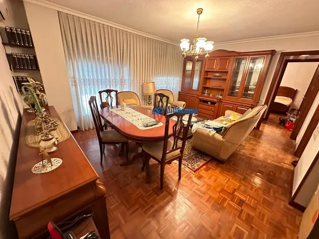 PISO EN VENTA DE 133 METROS CUADRADOS Y TERRAZA EN VISTA ALE
