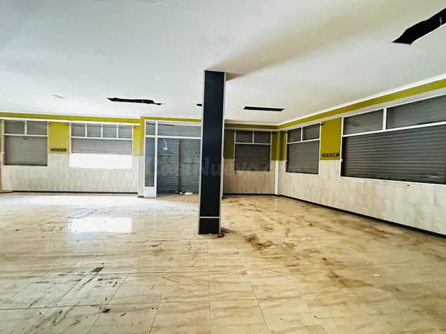 LOCAL COMERCIAL EN VENTA - foto 4