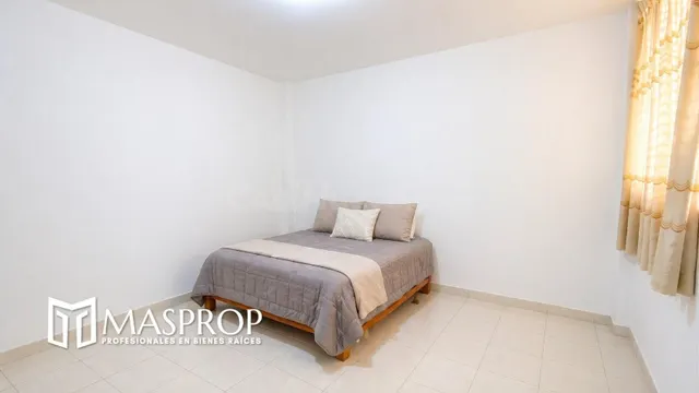 CASA EN VENTA – ZONA VILLA EL SALVADOR | POCOLLAY - foto 5