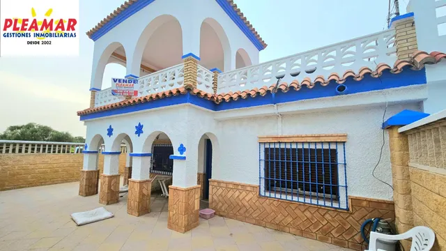 CASA INDEPENDIENTE DE TRES DORMITORIOS ZONA PLAYA LAS TRES P - foto 2