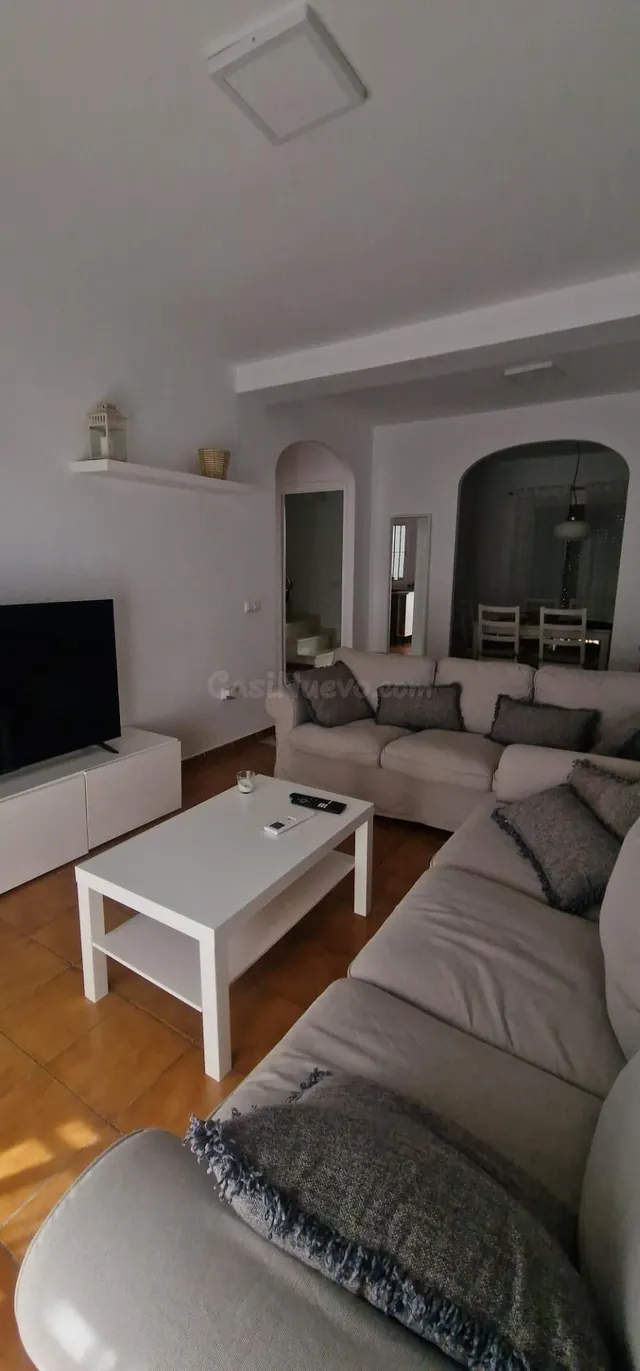 Unifamiliar en venta en zona muy tranquila - foto 2