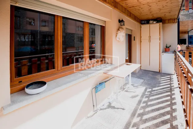 PISO EN VENTA  3 habitaciones, TERRAZA, PARKING Y TRASTERO — 35