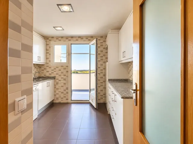 Piso con vistas despejadas, garaje y trastero en Carlet — 13