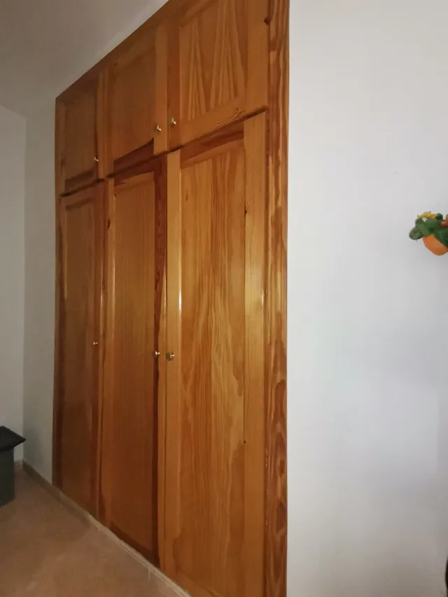 SE VENDE CASA EN PLENO CENTRO DE LOS VILLARES — 40