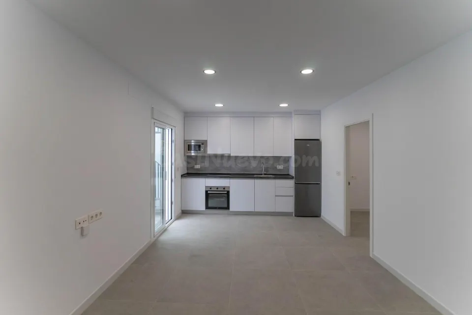 Apartamento en zona céntrica con plaza de parking y amplia terraza