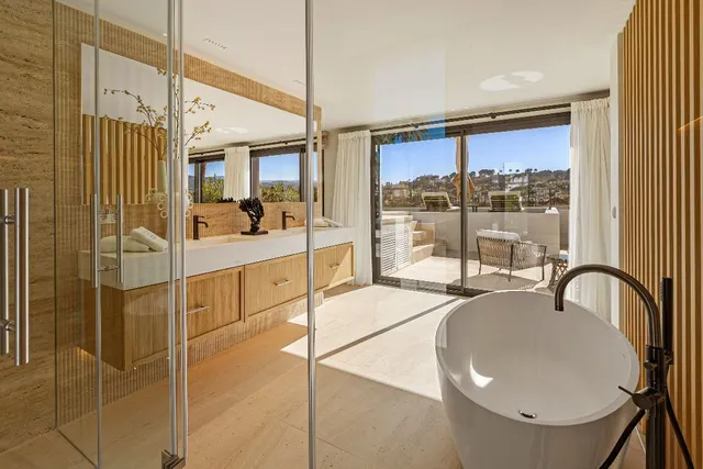 Villa 6 habitaciones 840m² en venta - Aloha — 42