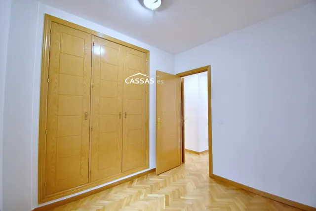 JARDINES DE MADRID con 2 habitaciones. Garaje, trastero y piscina. — 21