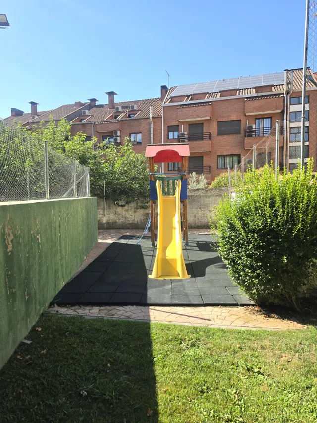 Bajo con terraza — 41