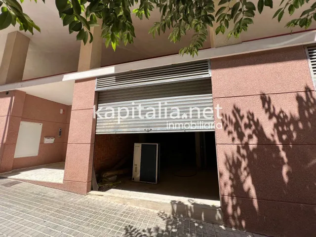 Local comercial en venta en Ontinyent, zona El Llombo — 4