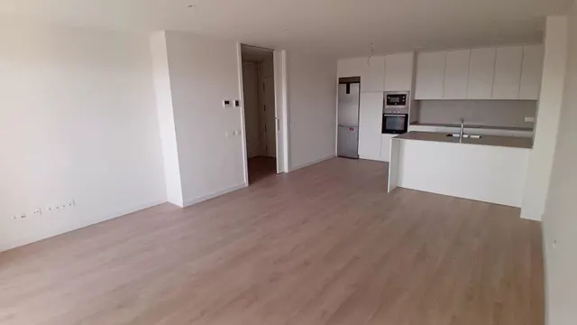 PISO DE NUEVA CONSTRUCCIÓN EN ZONA DE CIUTAT JARDÍ — 46