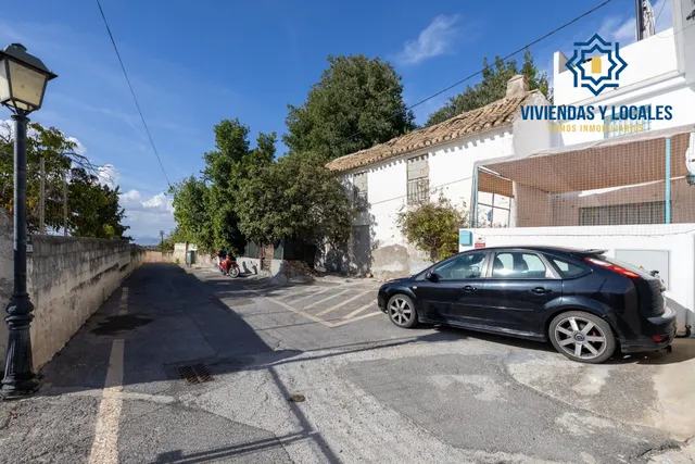 ¡Tu hogar soñado te espera en esta espectacular casa reformada! — 32