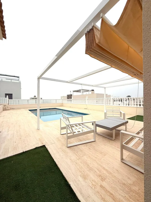 Exclusiva villa cerca del mar, diseñada para el descanso y l - foto 3