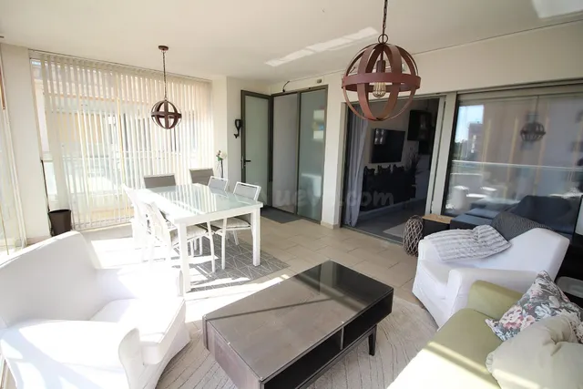 Moderno Apartamento en Villamartín - Los Dolses - foto 4