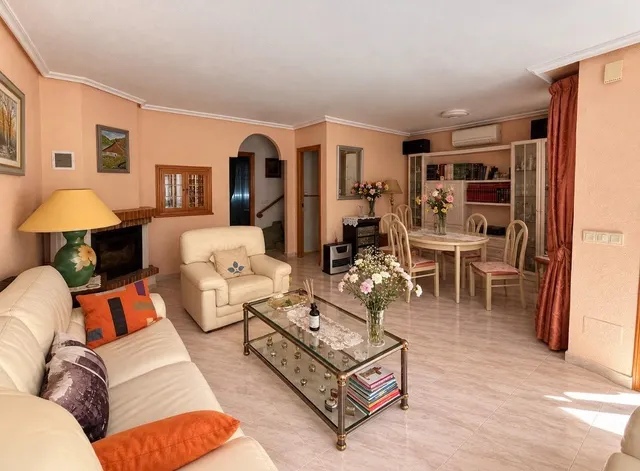 CHALET ADOSADO EN TORRE DE HORADADA — 6