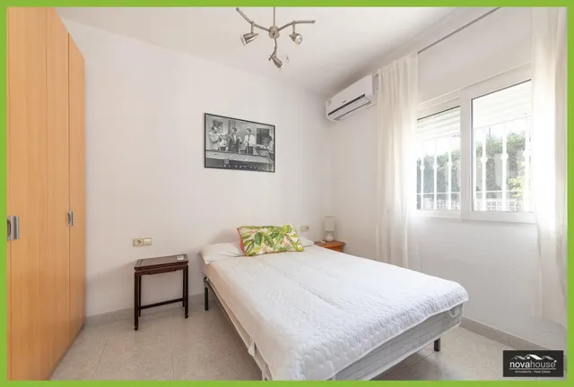 Chalet independiente con piscina privada y vistas al mar — 13