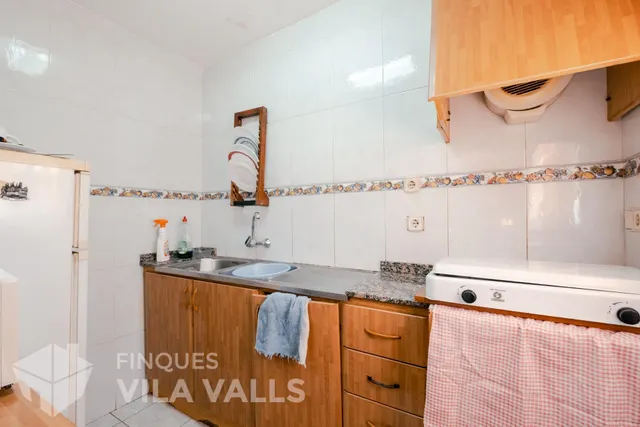 Granja con posibilidad de 2 vivendas.y 1 Ha de terreno — 16